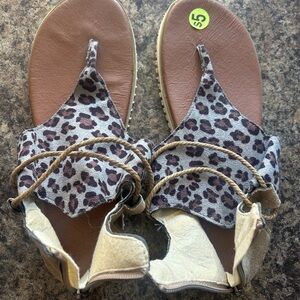 Leopard Print Gladiator Sandals - Brown & Taupe